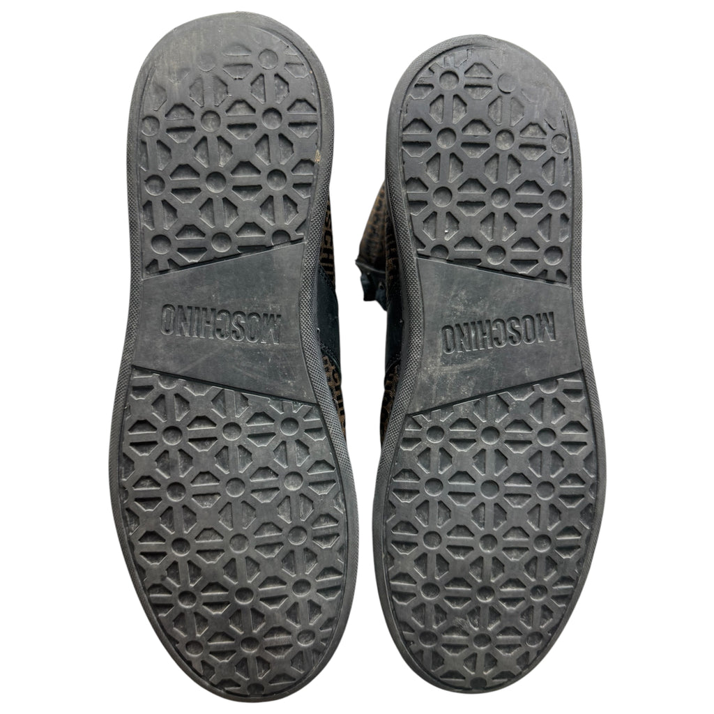 Moschino all over print shoes