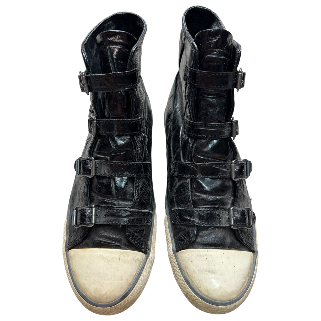 Ash crocodile leather buckle shoes
