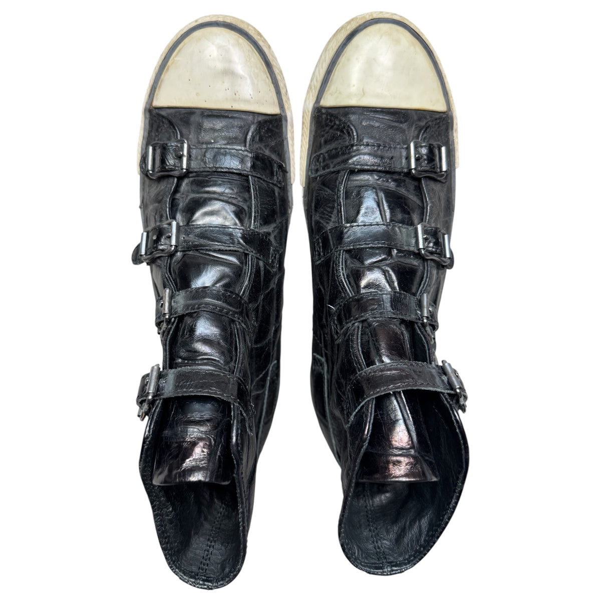 Ash crocodile leather buckle shoes
