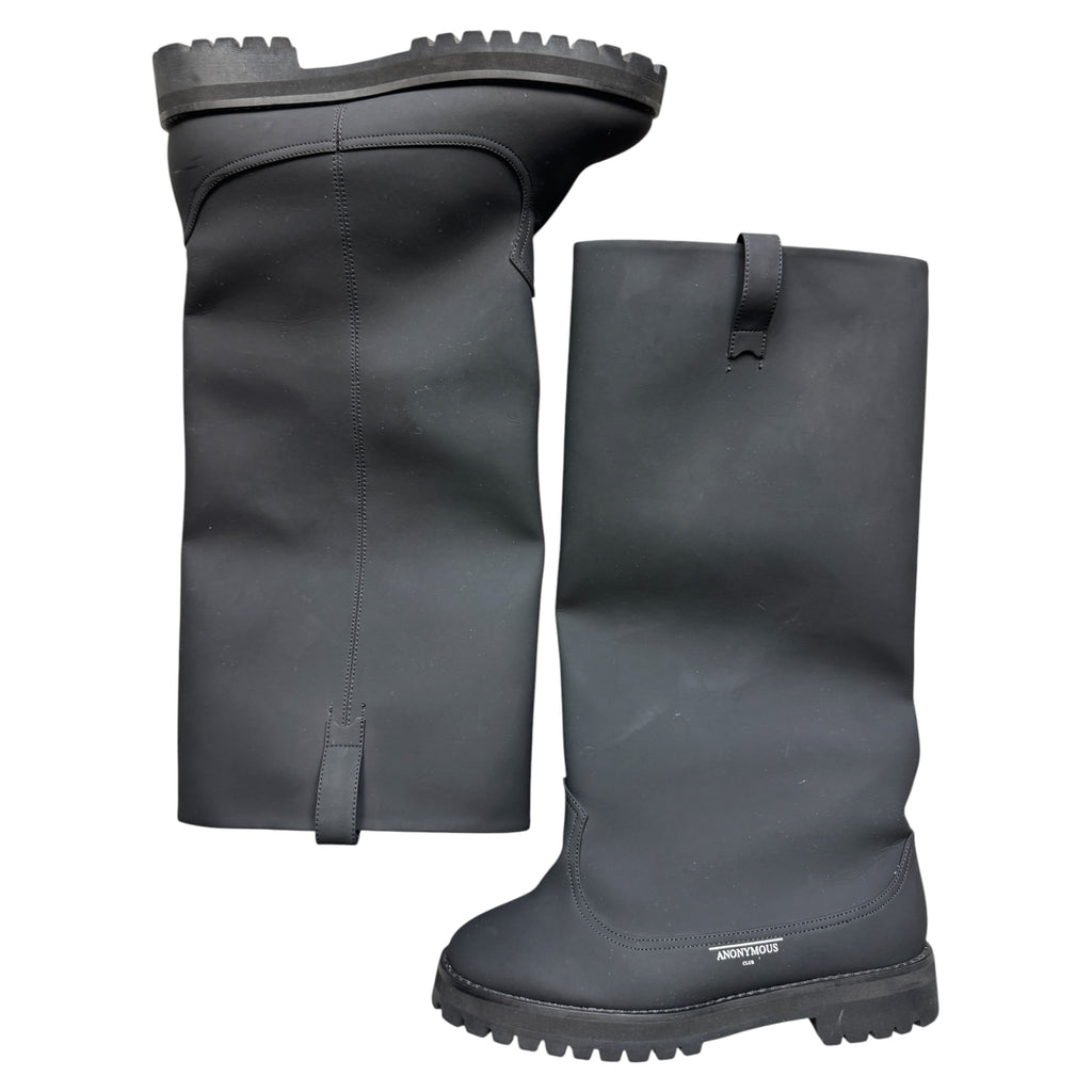 Anonymous club boots
